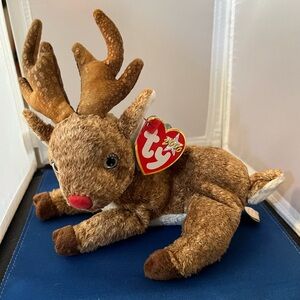 RARE Roxie Reindeer ty Beanie Babies Rare Mint Condition